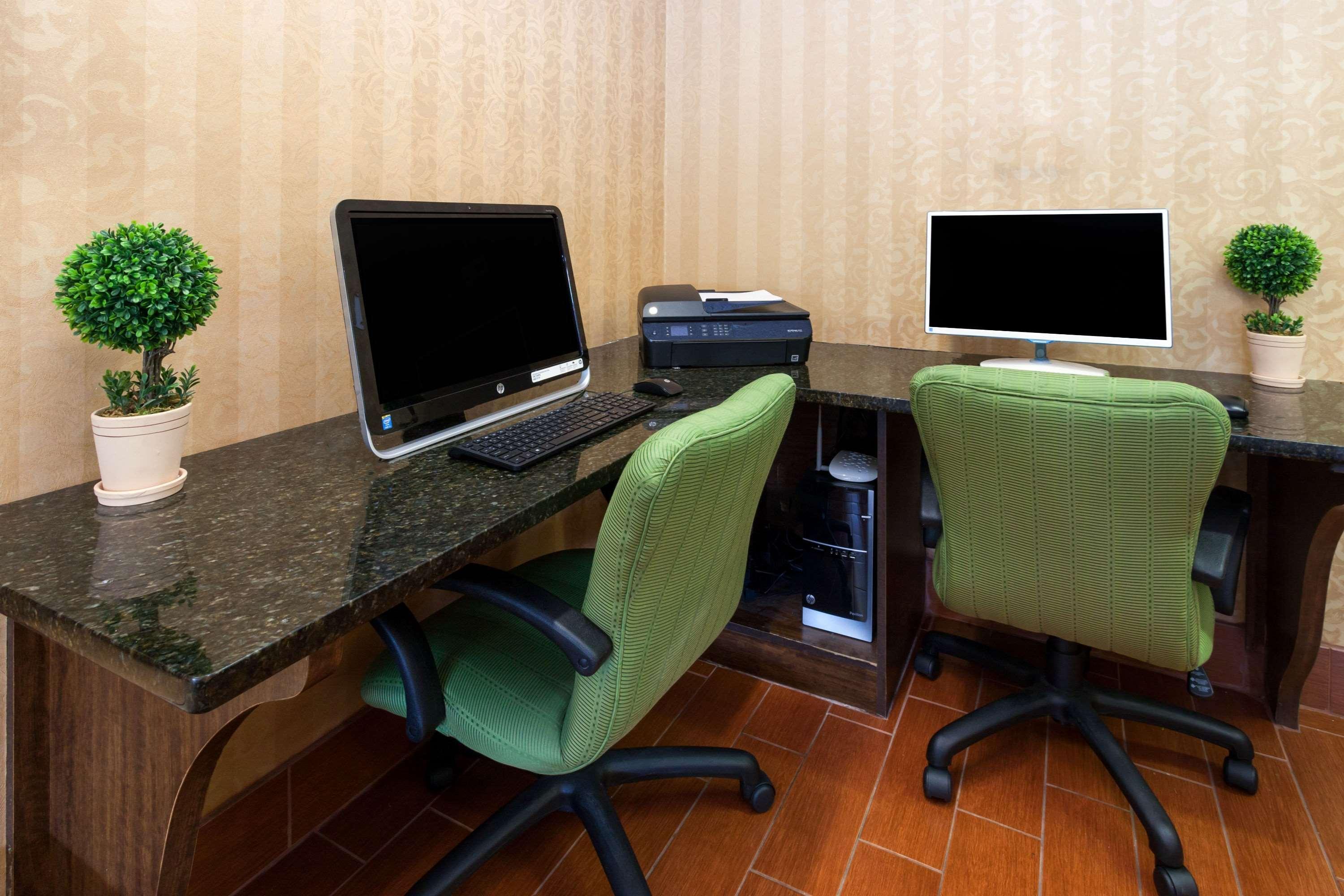 Hawthorn Suites By Wyndham Dearborn/Detroit Εξωτερικό φωτογραφία